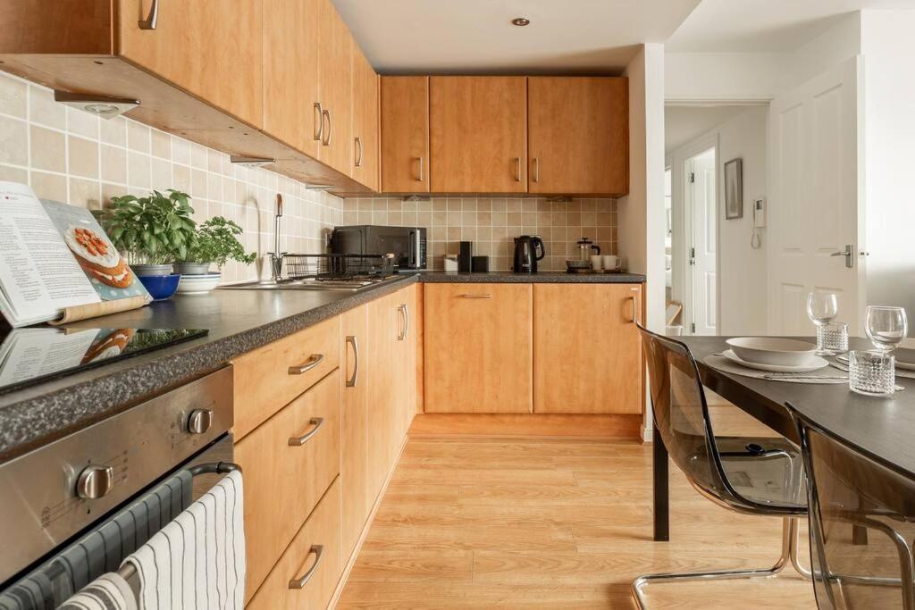 Lux Waterfront 2 Bed Apt, V&A 10Min Walk, St Andrew'S Golf 25Min Drive Dundee Ngoại thất bức ảnh