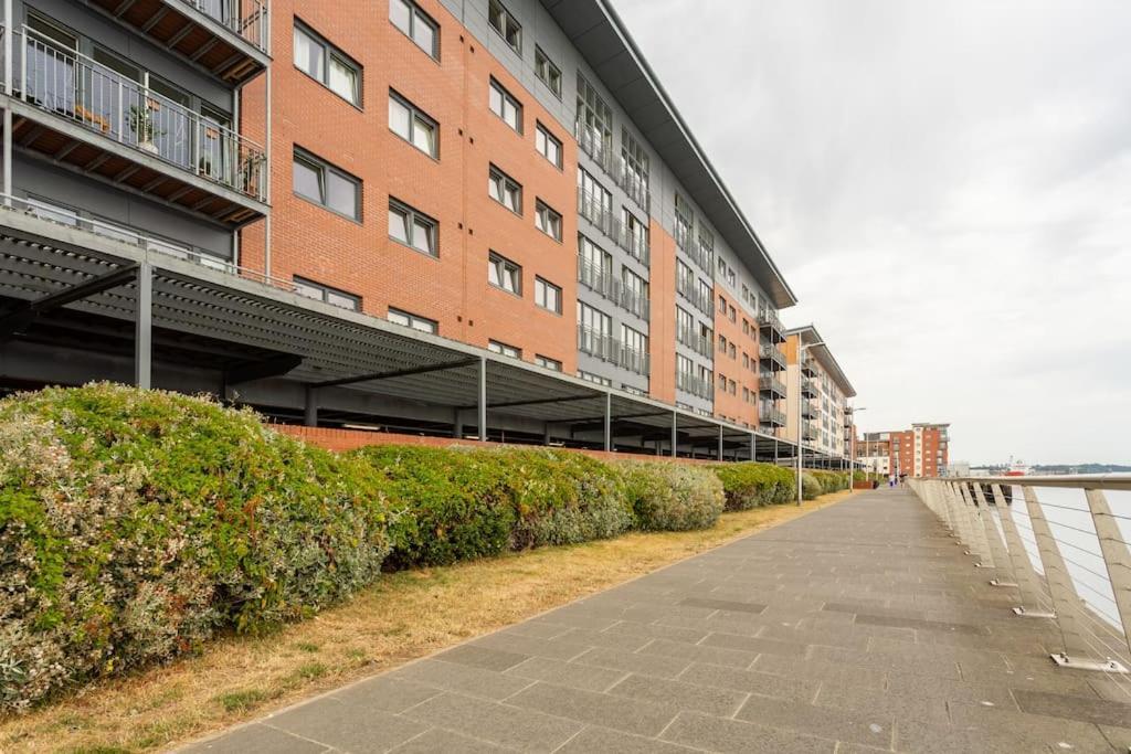 Lux Waterfront 2 Bed Apt, V&A 10Min Walk, St Andrew'S Golf 25Min Drive Dundee Ngoại thất bức ảnh
